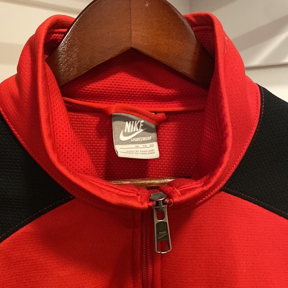 Nike Jacket - Picture 2 of 6